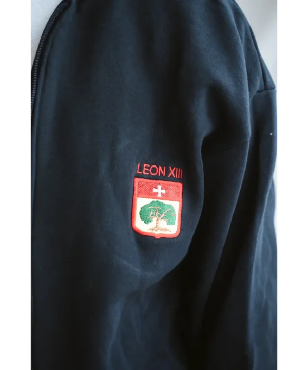CAMPERA CANGURO AZUL MARINO BORDADA