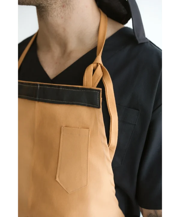 DELANTAL CON PECHERA COMBINADO TALLE UNICO