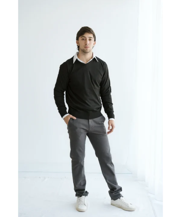 SWEATER ESCOTE EN V